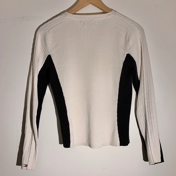 Like New Tommy Hilfiger Colour Block V-Neck Size S - Picture 5 of 7